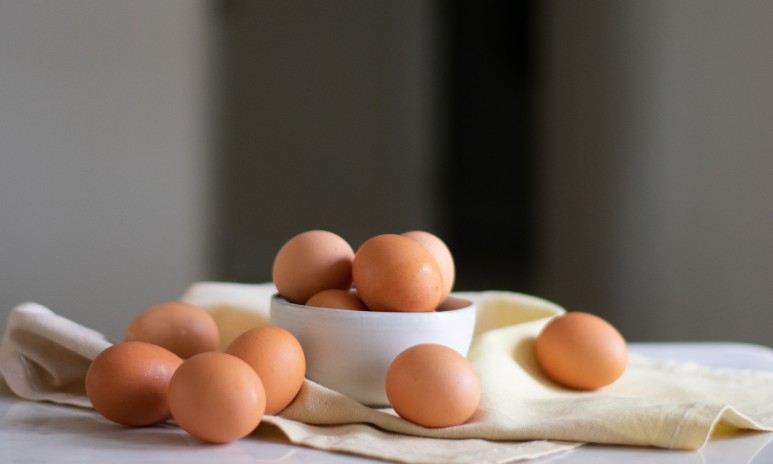 recetas_huevos cocidos_como cocerlos, beneficios_gallina blanca